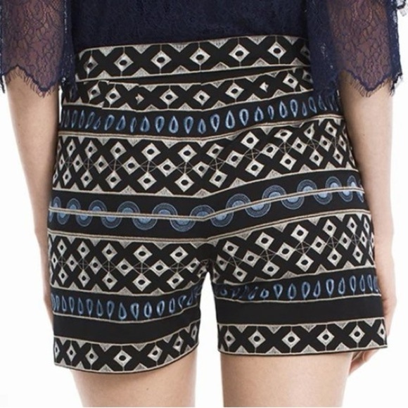 WHBM “The 5” short” 5” printed short ❤️ - Picture 2 of 9